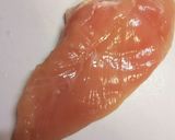 ヨーグルトDEしっとり鶏胸肉のソテー♪作り方1写真