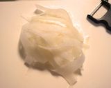 春菊と豚バラ大根のスープ作り方3写真