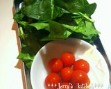 ほうれん草＆トマトのイタリアン味噌汁♥作り方1写真