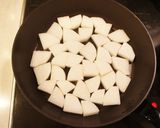 フライパンひとつで＊鶏肉と大根の炒め煮作り方2写真