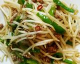挽き肉とピーマンのもやし炒め作り方5写真