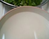 葉付き大根で七草粥風*ほぐし茹で鶏入り作り方1写真