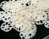 美味!!蓮根の梅ネギ和え作り方1写真