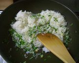 カルシウムいっぱい♪シラスチャーハン作り方4写真