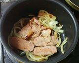市販焼豚で簡単！目玉焼き乗せスタミナ豚丼作り方4写真