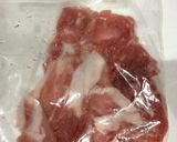 余ったお餅で★塩麹肉巻き餅作り方1写真