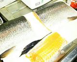 練馬サーモン タルタル ユッケ作り方1写真
