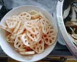 ピリ辛！ゴボウと蓮根のきんぴら作り方3写真