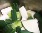 大根とネギのひき肉あんかけ風簡単煮物。作り方2写真