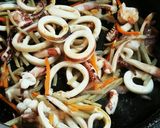 まるごとイカの炒め物作り方3写真