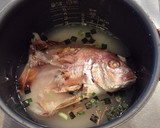 残った鯛の塩焼と松茸の吸い物で作る鯛めし作り方2写真