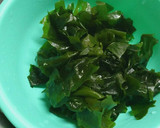 簡単！豆腐とワカメとちくわのお吸い物作り方1写真