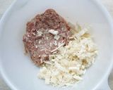 えのきで旨味たっぷり！鶏ひき肉のつくね作り方2写真
