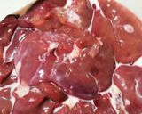 栄養いっぱい！鶏肝とホウレン草の甘辛炒め作り方3写真