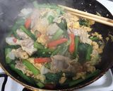 冷蔵庫にある野菜で甘辛ニンニク炒め。作り方11写真