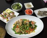 冷蔵庫にある野菜で甘辛ニンニク炒め。作り方12写真