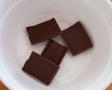 簡単！レンジで湯煎　とろーりチョコ☆作り方1写真