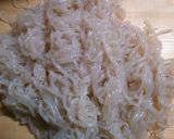 白菜と白滝もやしのスープ！味噌ラーメン風作り方3写真