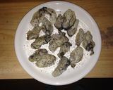 カキとベーコンとピーマンの炒め物作り方1写真