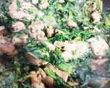 栄養いっぱい！鶏肝とホウレン草の甘辛炒め作り方7写真