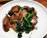 栄養いっぱい！鶏肝とホウレン草の甘辛炒め作り方9写真