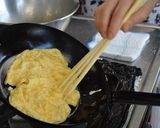 木の子とわさび風味スクランブルエッグ作り方3写真