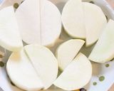 ホッとする♬シミシミ大根のとろろ昆布煮作り方1写真