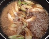 フライパンで肉豆腐☆ 生卵のせ〜作り方1写真