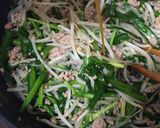 モヤシ、ニラ、春雨とひき肉の炒め物♡作り方11写真