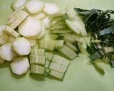 節約！青梗菜とブロッコリーの芯の油炒め作り方1写真
