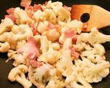 カリフラワーとベーコンのバター醤油炒め作り方3写真