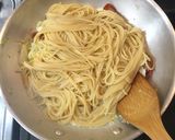 キャベツとソーセージのペペロンチーノ♪作り方4写真