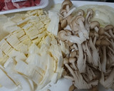 野菜たっぷり♪しめじと白菜の肉そば作り方1写真