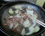 簡単牛肉と玉ねぎ☆ピリ辛ケチャプ炒め煮作り方2写真