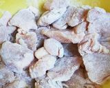 茹で鶏と炒り卵、胡桃入り♡アボカドサラダ作り方1写真