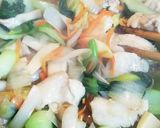茹で鶏と彩り野菜のさっぱり甘酢炒め作り方5写真