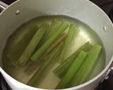 ふきと豚肉の煮物作り方1写真