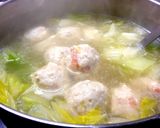 白菜と鶏えび団子の超低カロリースープ作り方6写真