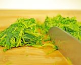 受験生の夜食に！ 豆苗としらすのおむすび作り方2写真