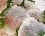 簡単おつまみ＊大根スライスの梅大葉挟み作り方1写真