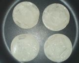 簡単！ギョーザの皮チーズでアレンジ♪ピザ作り方3写真