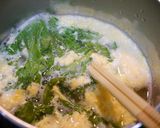 簡単！やさしい春菊と卵の味噌汁作り方4写真