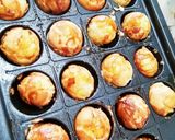 たこ焼き器で♪もちもちりんごボール作り方4写真