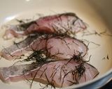 フライパン一つ！鱈と野菜の梅蒸し作り方3写真