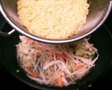 野菜餡掛け塩→辛味噌ラーメン(袋麺)作り方3写真