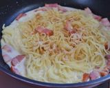 ほうれん草とベーコンのクリーミー焼きそば作り方5写真