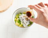 しらすとアボカドのわさび醤油和え作り方4写真