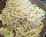 簡単★キャベツとソーセージの焼きうどん作り方5写真