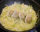 簡単！餃子のたっぷりキャベツ煮作り方2写真