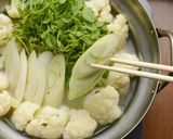 タコ入り鶏団子とカリフラワーの鍋作り方9写真
